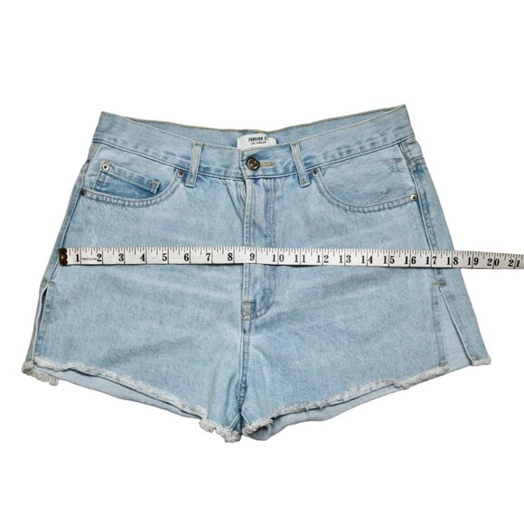 Forever 21 Light Wash Jean Shorts, size 28 - Picture 8 of 10